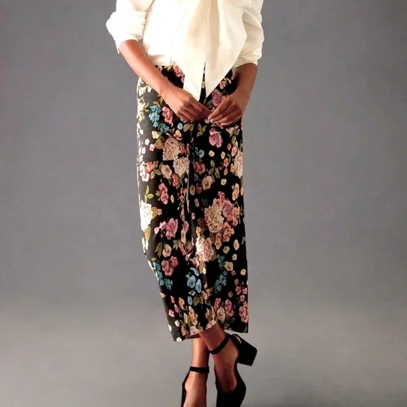 The Colette Cropped Wide-Leg Pants by Maeve - Picture 2 of 9